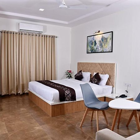 Hotel Grand Ecotel, Aurangabad Esterno foto