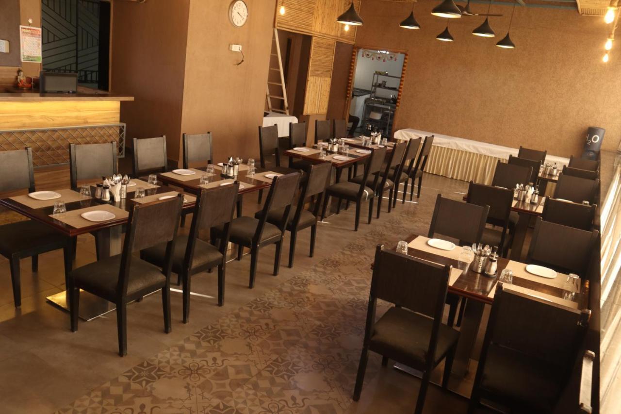 Hotel Grand Ecotel, Aurangabad Esterno foto