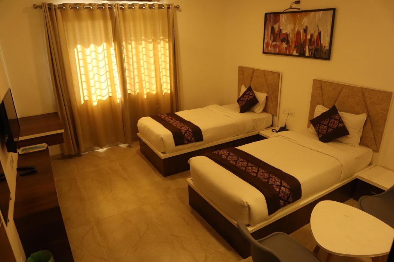 Hotel Grand Ecotel, Aurangabad Esterno foto